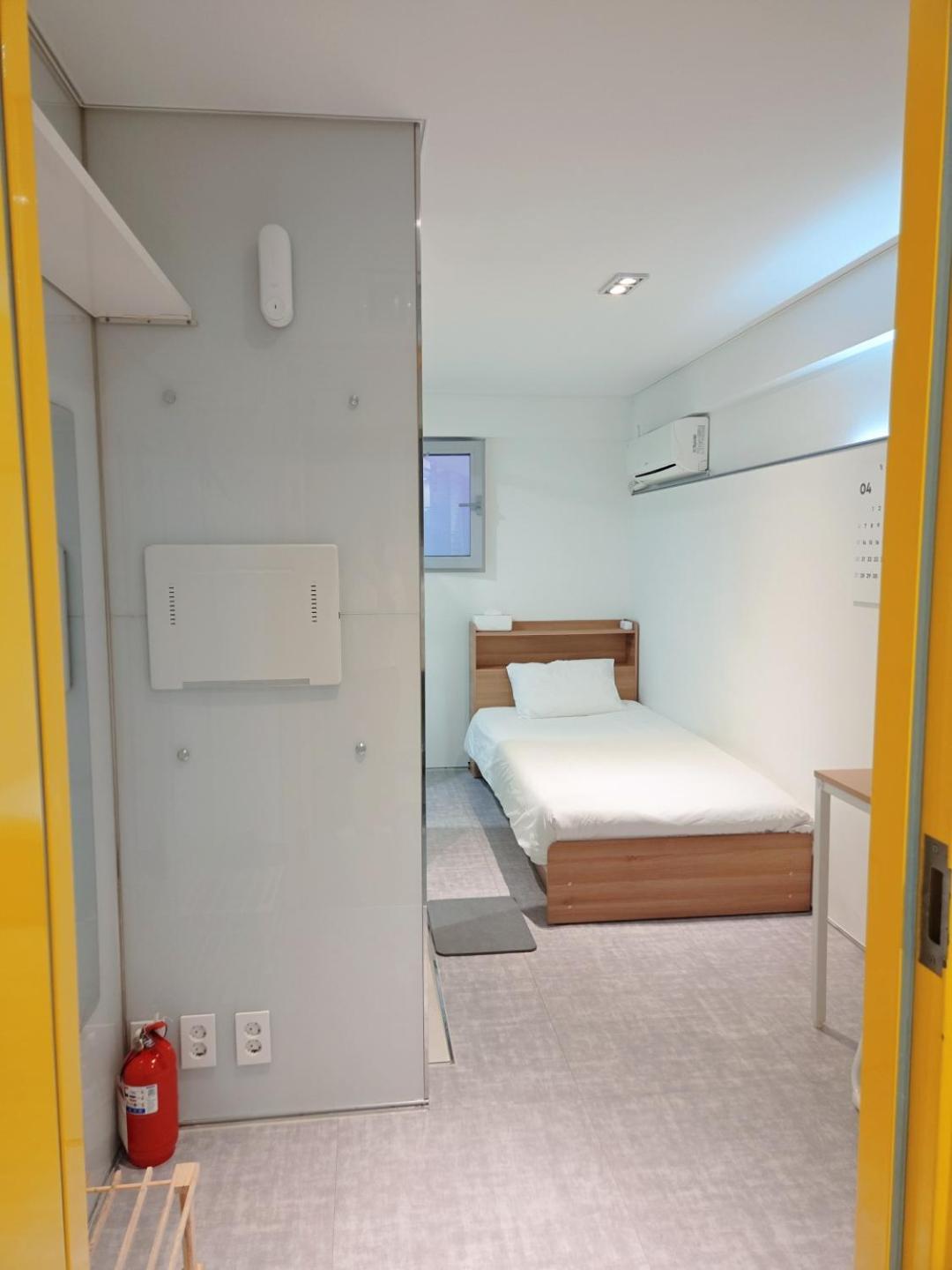 Look Home Guesthouse โซล ภายนอก รูปภาพ